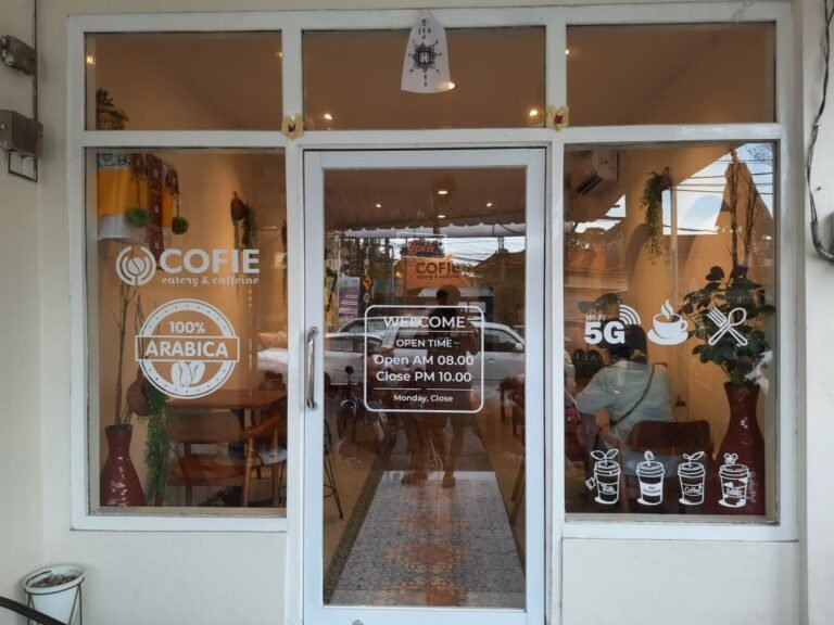 Sticker Cutting Cover